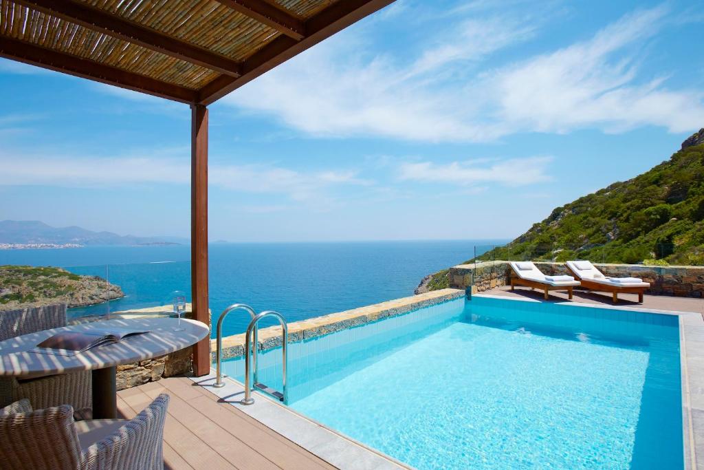Daios Cove Luxury Resort Villas
