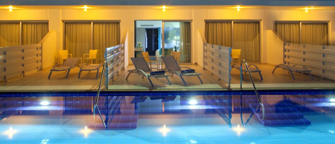 King-Evelthon-Beach-Hotel-Resort