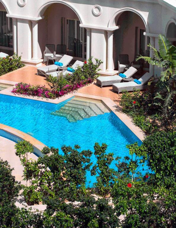 Presidentiele-Suite-met-Toegang-tot-het-Gedeelde-Zwembad.