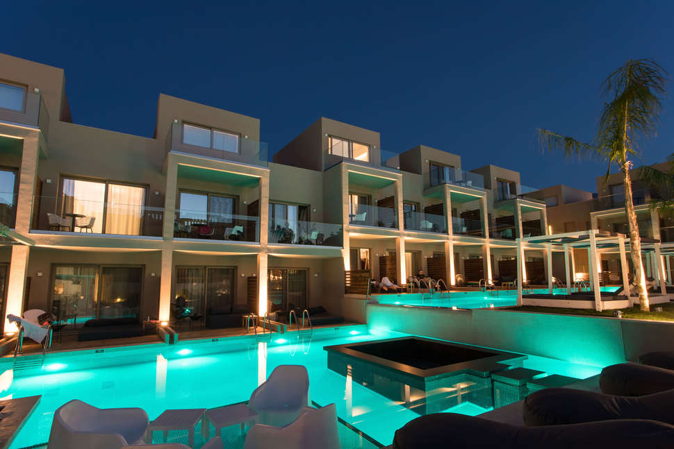 Swim-Up-Rooms-Epos-Luxury.