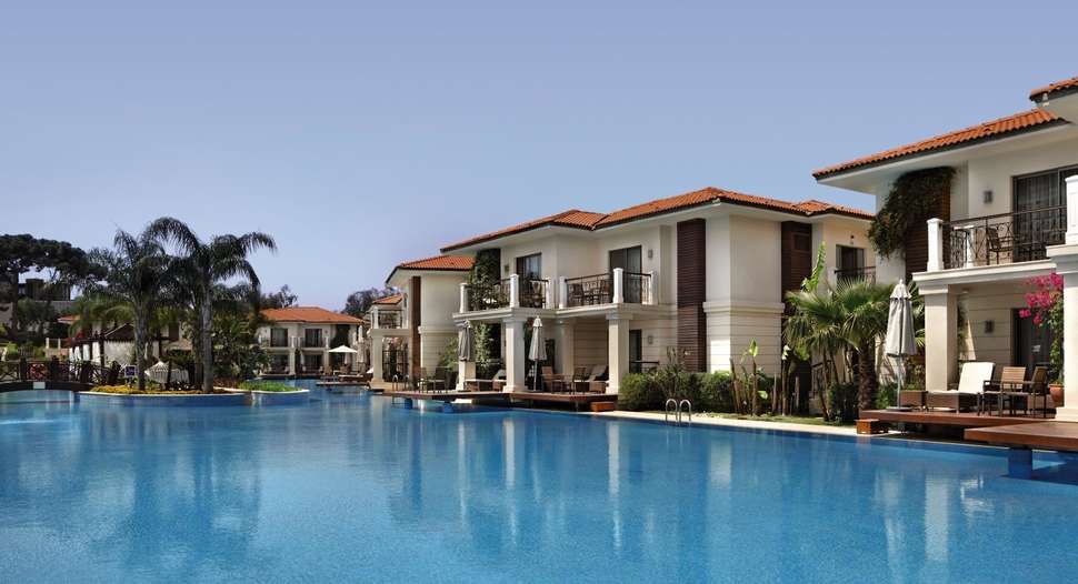 Kindvriendelijk hotel met swim up kamers in Turkije