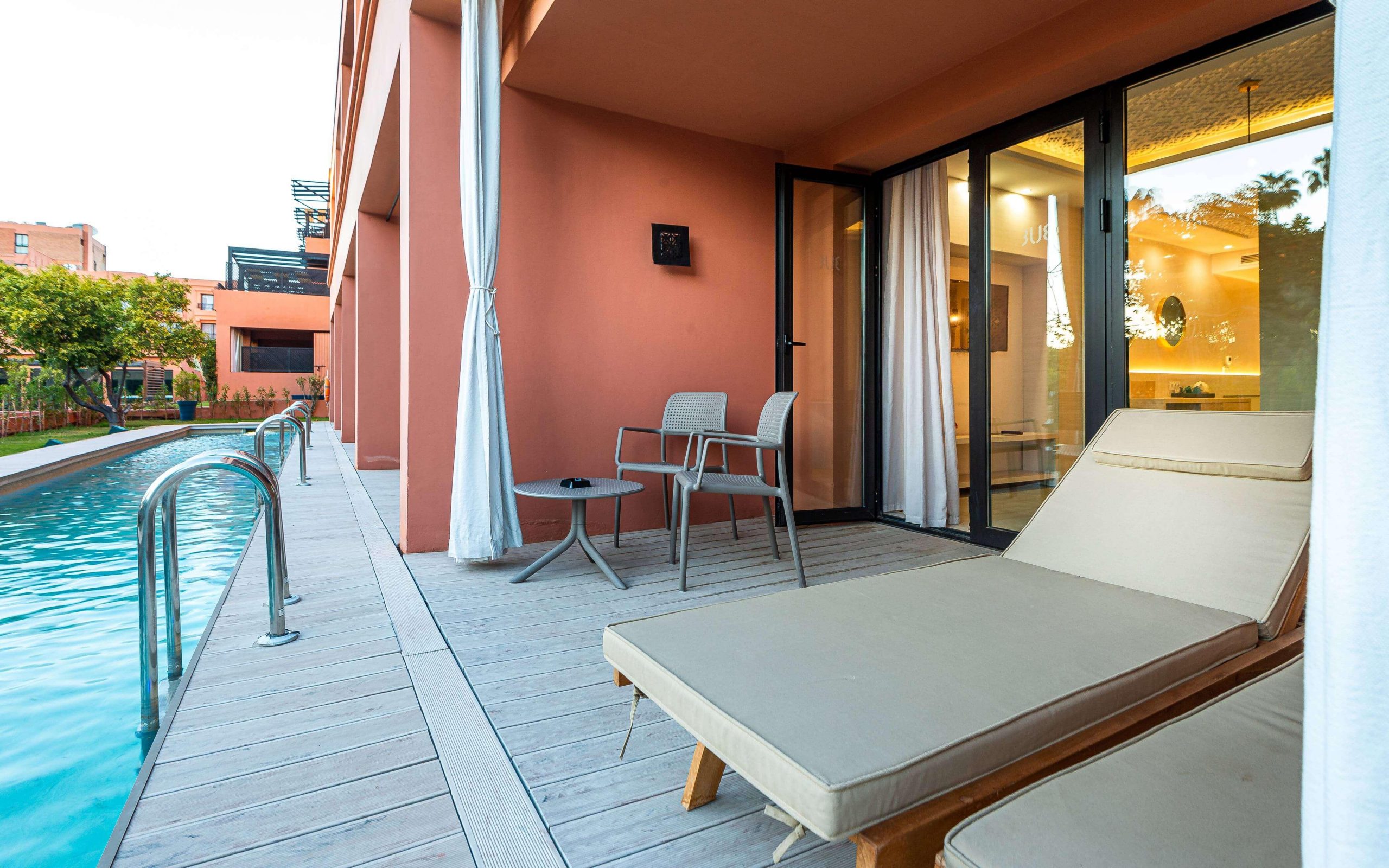 Medina-Gardens-Junior-Swim-Up-Terras