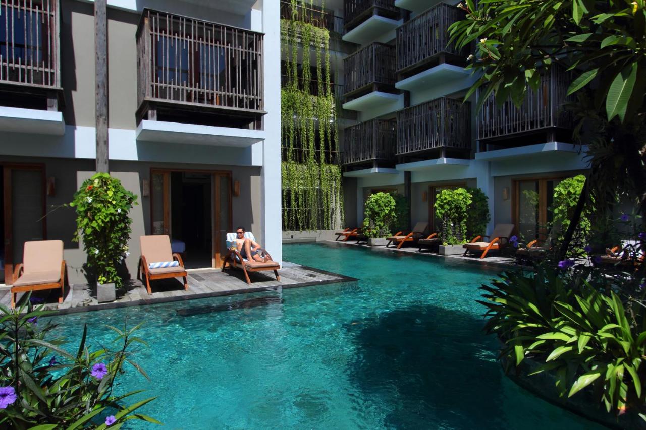 Swim Up Rooms Bali