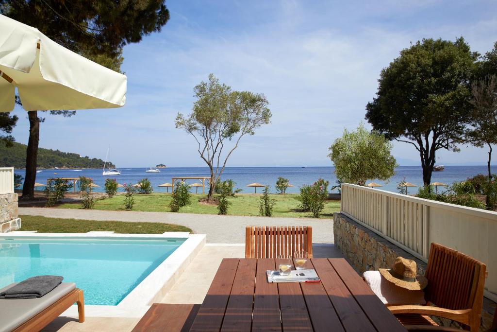 Suite-aan-het-Strand-met-Privezwembad