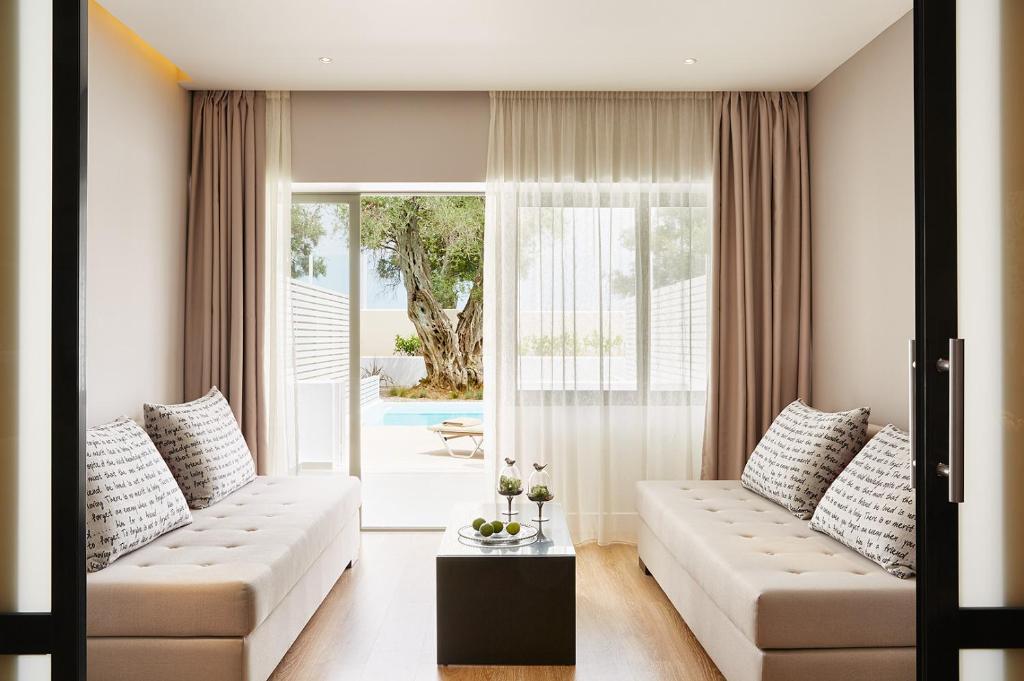 Junior Suite Met Eigen Zwembad En Uitzicht Op De Tuin