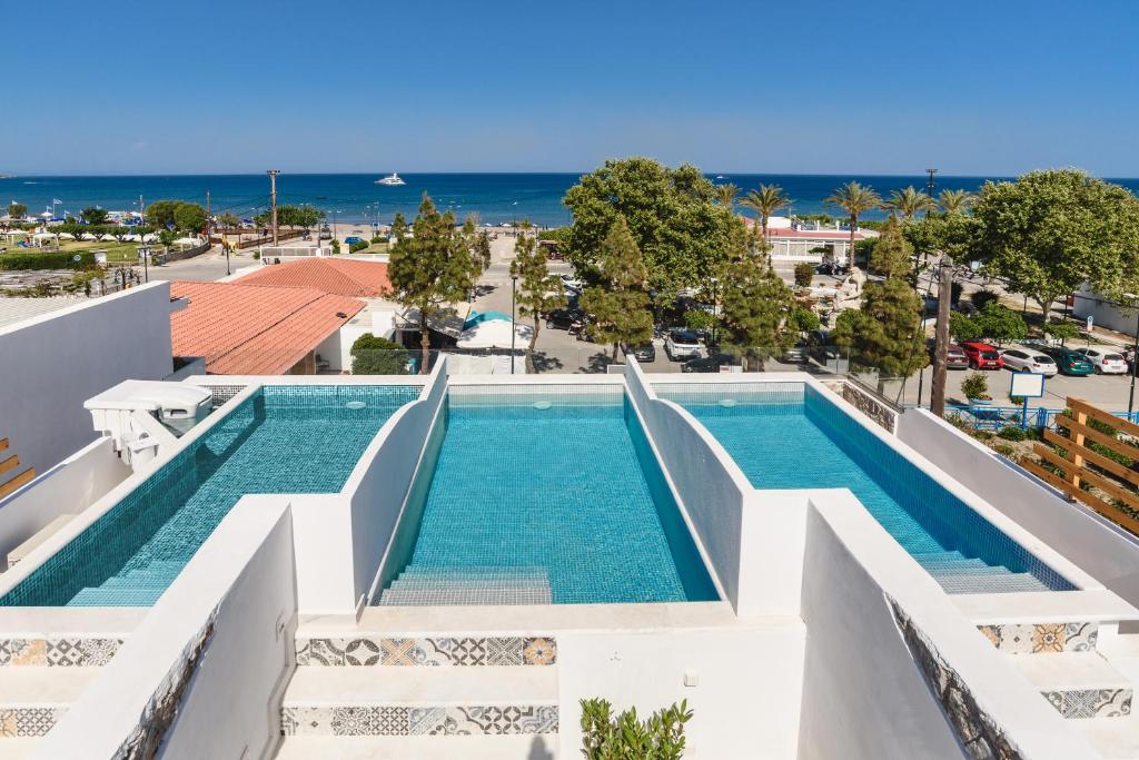 Hotelkamer met Eigen Zwembad In Rhodos