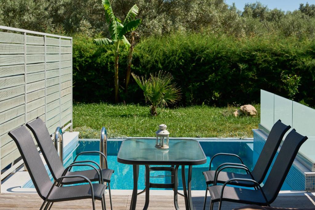 Suites met Privé Zwembad Lefkas, Griekenland