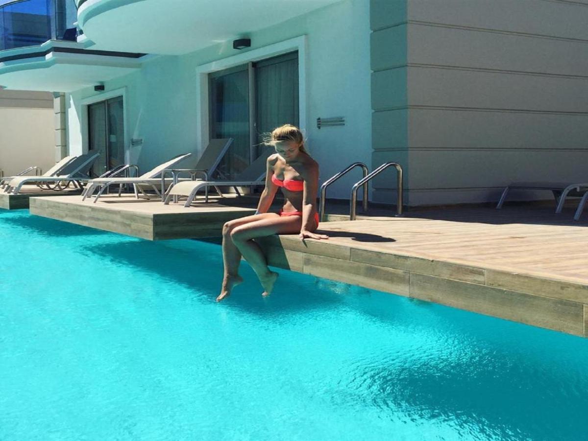 Superior Villa met Eigen Zwembad