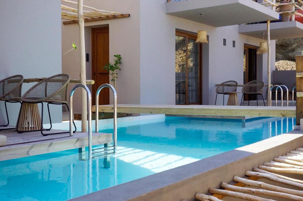 Swim Up Kamers - Alonissos - Griekenland